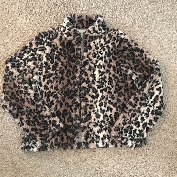 dylan long sleeve faux fur jacket leopard print - Picture 9 of 12